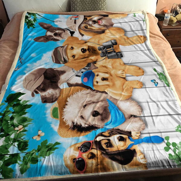 Dogs Outdoor – Fleece Throw Blanket – Blanket With Dogs On It – Dog Blanket – Dog Fleece Blanket – Furlidays