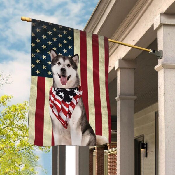 Alaskan Malamute House Flag – Dog Flags Outdoor – Dog Lovers Gifts for Him or Her