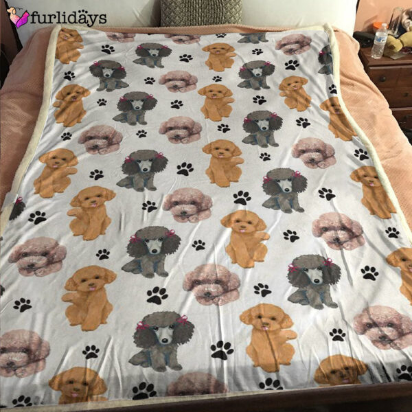 Dog Blanket – Dog Face Blanket – Dog Throw Blanket – American Pit Bull Terrier Camo Blanket – Furlidays