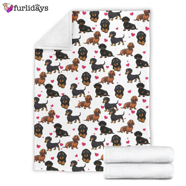 Dog Blanket – Dog Face Blanket – Dog Throw Blanket – Dachshund Heart Blanket – Furlidays