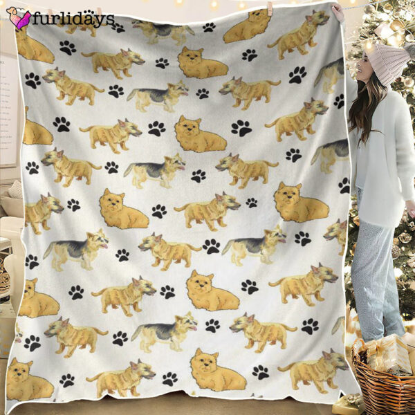 Dog Blanket – Dog Face Blanket – Dog Throw Blanket – Norwich Terrier Paw Blanket – Furlidays