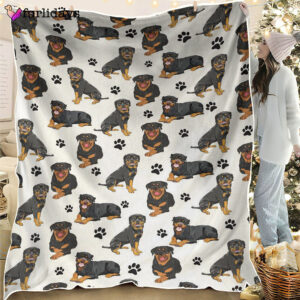 Dog Blanket Dog Face Blanket Dog Throw Blanket Rottweiler Paw Blanket Furlidays 1