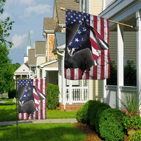 Horse Flag 1 – Flags For The Garden – Backyard Outdoor Flag