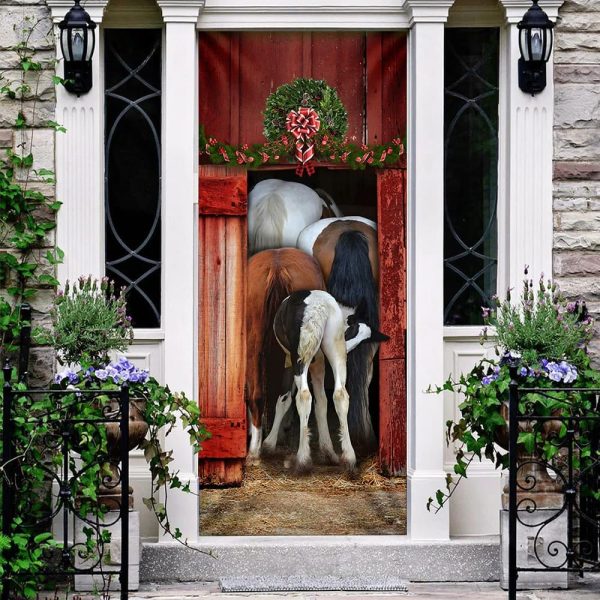 Funny Family Horse Door Cover – Unique Gifts Doorcover – Housewarming Gifts