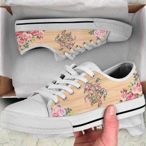 Stylish Flower Turtle Low Top Shoes…