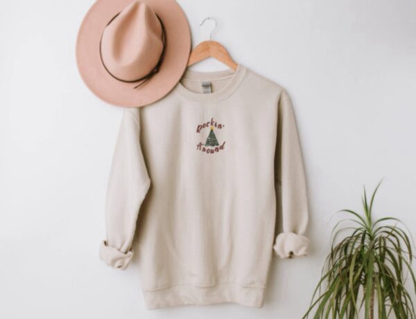 Tree Christmas Embroidered Sweatshirt 2D Crewneck Sweatshirt For Family