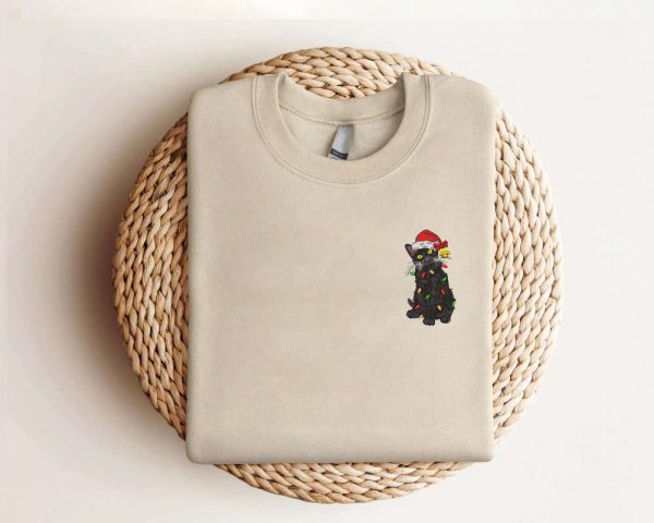 Embroidered Black Cat Santa Christmas Sweatshirt, 2D Crewneck Sweatshirt For Women