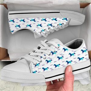 Horse Seamless Pattern Triangle Canvas Low Top Shoes Low Top Shoes Mens Women 2 nosrlr.jpg