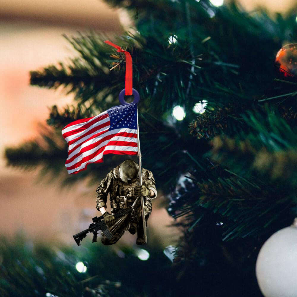 Army Holding American Flag Ornament Proud US Veteran Ornament Christmas Decoration – Furlidays