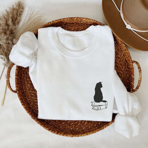 Black Cat On Books Embroidered Sweatshirt 2D Crewneck Sweatshirt For Family