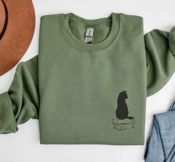 Black Cat On Books Embroidered Sweatshirt 2D Crewneck Sweatshirt For Family