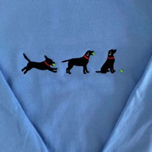 Black Lab with Ball Embroidered Sweatshirt 2D Crewneck Sweatshirt For Women And Women