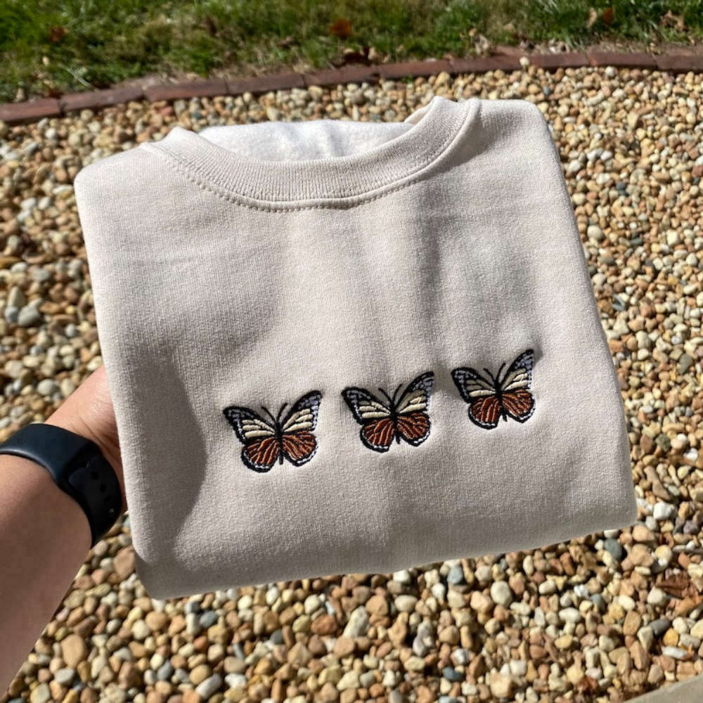 Butterfly Embroidered Sweatshirt 2D Crewneck Sweatshirt For Men