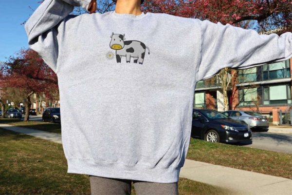 Cow Embroidered Sweatshirt 2D Crewneck Sweatshirt Gift For Family