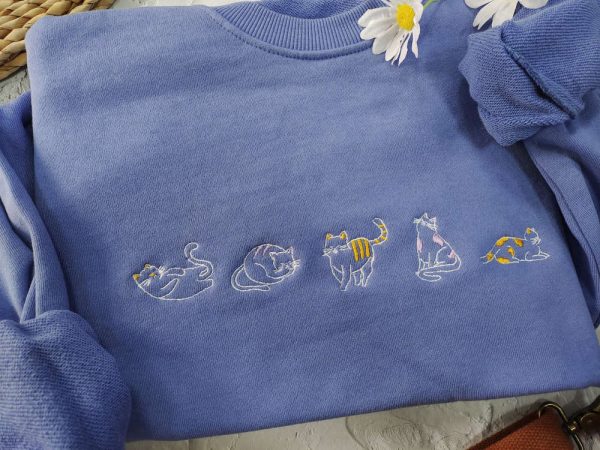 Cute cat Embroidered  Sweatshirt 2D Crewneck Sweatshirt For Family