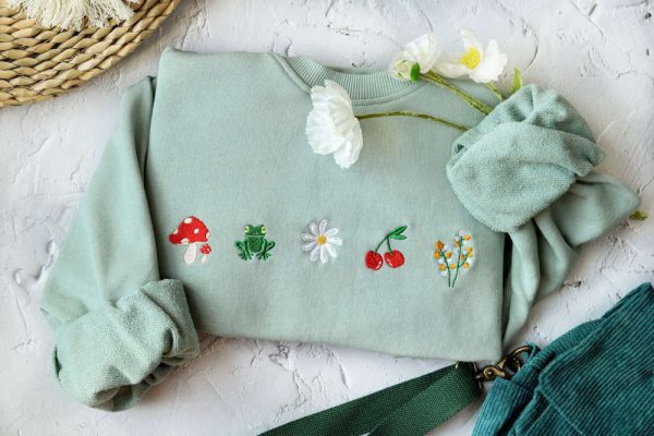 Cute Daisy Mushroom Embroidered Sweatshirt 2D Crewneck Sweatshirt For Family