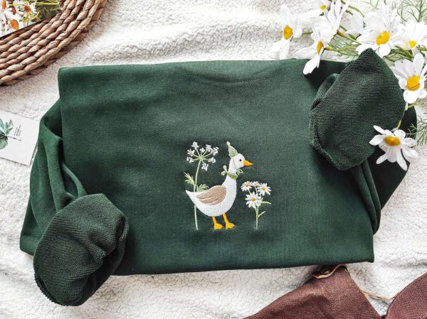 Cute Duck Embroidered Sweatshirt 2D Crewneck Sweatshirt For Women And Men