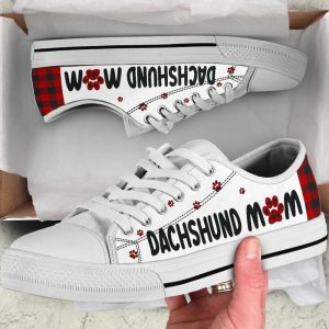 dachshund mom paid low top shoes canvas sneakers casual shoes for men and women dog mom gift.jpeg