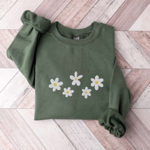 Daisies Embroidered Sweatshirt 2D Crewneck Sweatshirt…