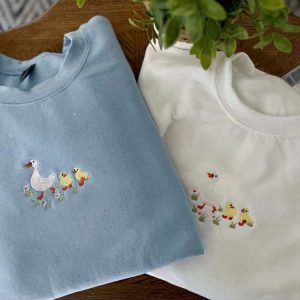 Duck Duck Embroidered Sweatshirt 2D Crewneck…