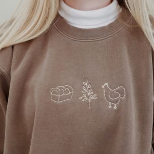 Farmhouse Embroidered Sweatshirt 2D Crewneck Sweatshirt…