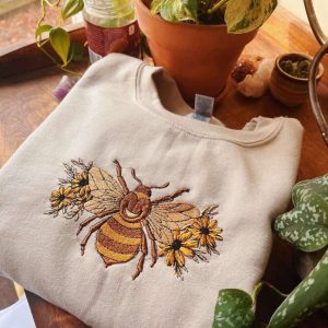 Floral Bee Embroidered Sweatshirt 2D Crewneck…