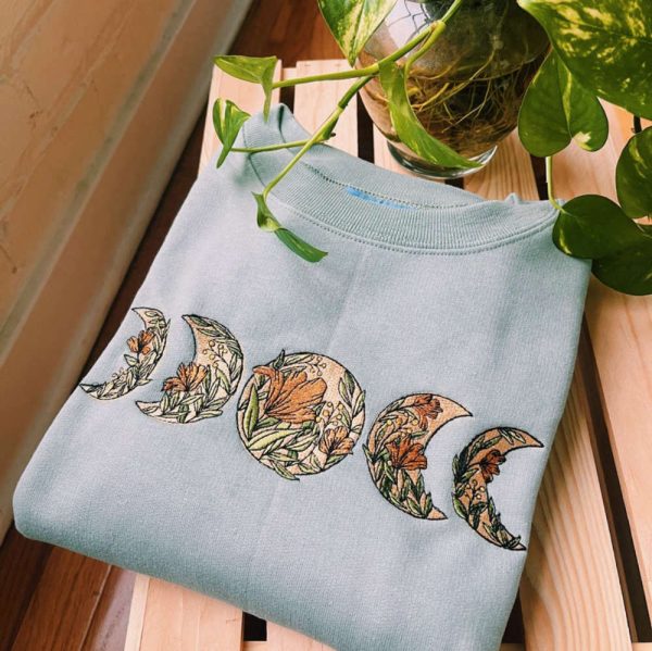 Floral Moon Embroidered Sweatshirt 2D Crewneck Sweatshirt Best Gift For Family