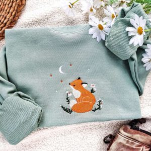 Fox Daisy Embroidered Sweatshirt 2D Crewneck…