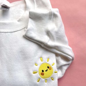 happy sun embroidered sweatshirt 2d crewneck sweatshirt gift for family sws4087 1.jpeg