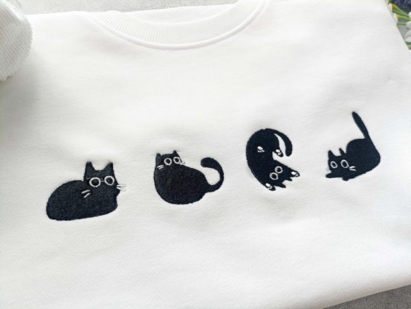 Lovely Black Cat Embroidered Sweatshirt Crewneck Sweatshirt Gift For Family