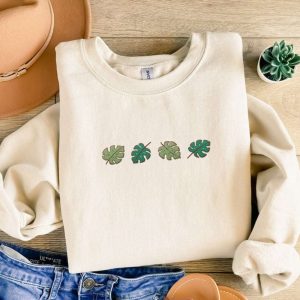 monstera leaves embroidered sweatshirt 2d crewneck sweatshirt best gift for family sws3226 1.jpeg