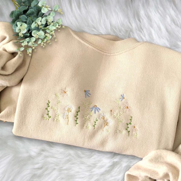 Pastel Floral Embroidered Sweatshirt Crewneck Sweatshirt Gift For Family