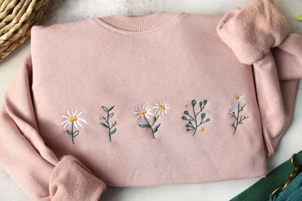 Pink daisy Embroidered  Sweatshirt 2D Crewneck Sweatshirt For Family