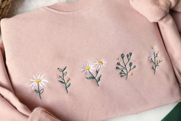 Pink daisy Embroidered  Sweatshirt 2D Crewneck Sweatshirt For Family