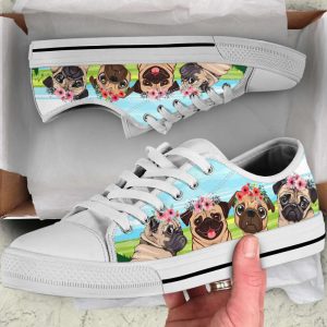 Pug Dog Floral Wreath Low Top…