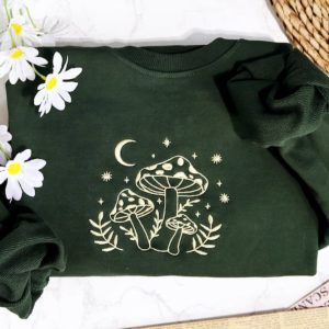 Retro Mushroom Embroidered Sweatshirt Crewneck Sweatshirt…