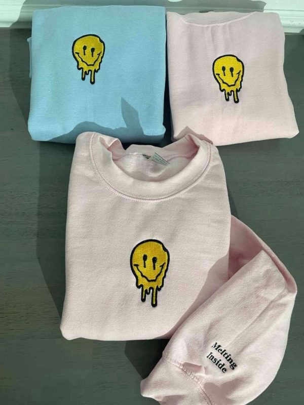 Smiley Face Embroidered Sweatshirt; Melted Smiley Face Crewneck Gift For Family