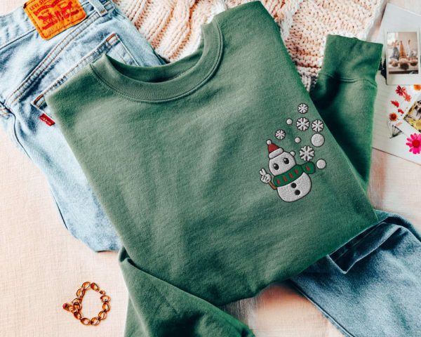 Snowman Sweatshirt Embroidered Sweater, Snowman Pullover Cozy Snowman Crewneck For Family