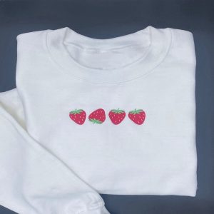 Strawberry Embroidered Sweatshirt Crewneck Sweatshirt Best…