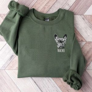 the custom embroidered pet portrait patch tshirt sweatshirt hoodie 3.jpeg