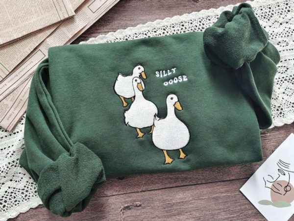 Three Goose Embroidered Sweatshirt 2D Crewneck Sweatshirt For Women And Men