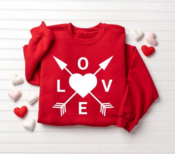 Cute Love Heart Sweatshirt, Valentines Sweatshirt, Valentines Day, Gift For Women