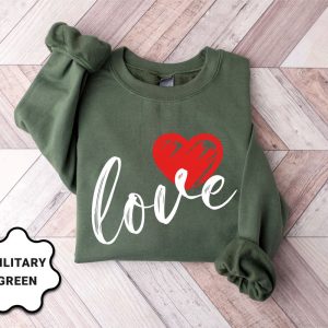 cute love sweatshirt valentines heart sweatshirt women valentine gift 1 6.jpeg