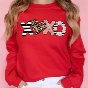 valentines day sweatshirt xoxo sweater leopard heart sweatshirt gift for women 4.jpeg