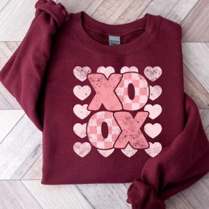 valentines day sweatshirt xoxo sweater retro xoxo sweatshirt pink valentine for women 1.jpeg