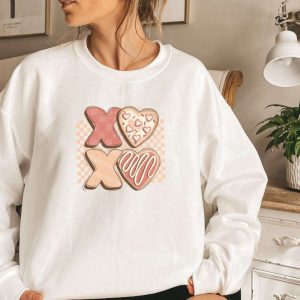 xoxo valentines day sweatshirt valentines sweater sweatshirt for women 1 1.jpeg