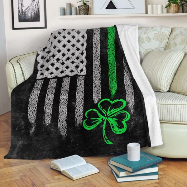 St Patrick’s Blanket, Irish American Usa Flag Black Fleece Throw Blanket Patty Day Gift Fleece Blanket