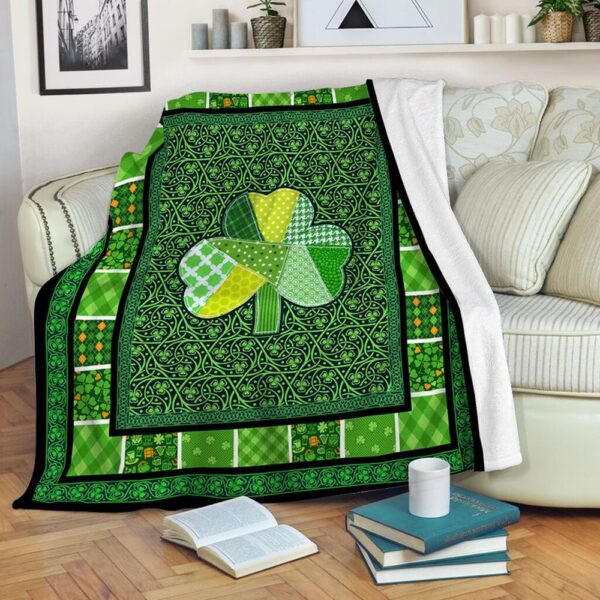 St Patrick’s Blanket, Irish Patchwork Shamrock Fleece Throw Blanket Clover Viking Knot Pattern Fleece Blanket