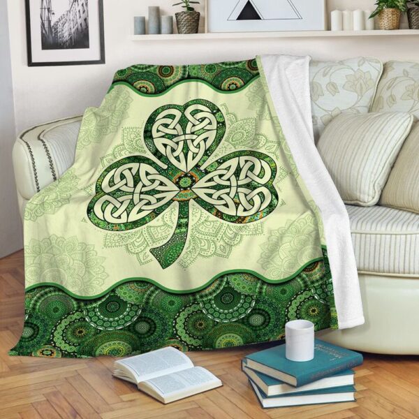 St Patrick’s Blanket, Irish Shamrock Celtic Vintage Mandala St. Patrick’s Day Fleece Throw Blanket Irish Mom Gift Fleece Blanket