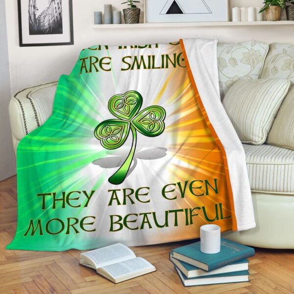 St Patrick’s Blanket, Irish When Irish Eyes Are Smiling Fleece Throw Blanket Positive Quote Patrick Day Fleece Blanket